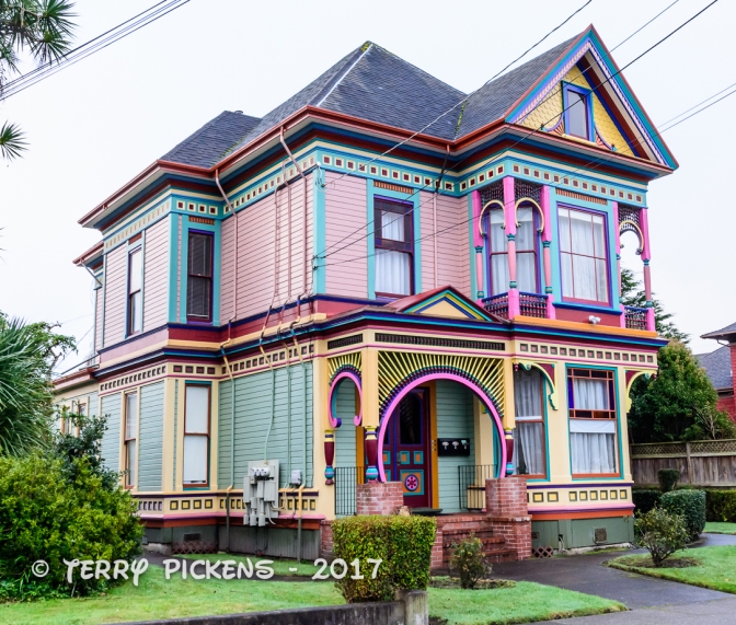 Painted Ladies, beautiful Victorian Homes in Eureka, CA